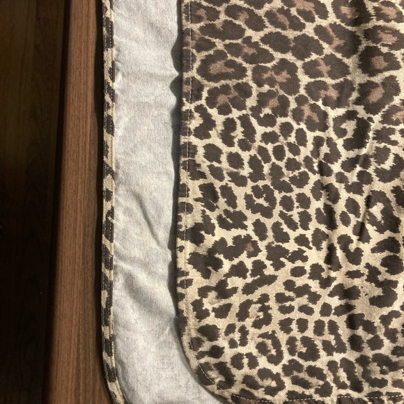 H&M Brown Leopard Twill Tunic Shirt - Picture 4 of 6